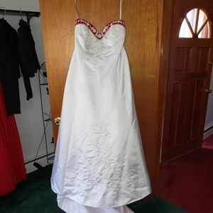 Having a red wedding? I may have what you need.